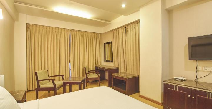 Treebo Trend Hotel Parker Ахмедабад Екстер'єр фото