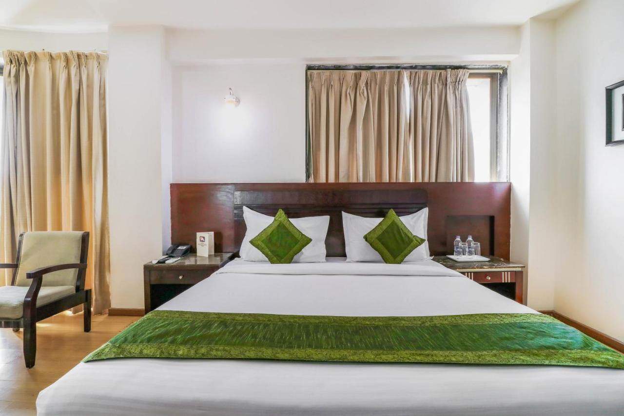 Treebo Trend Hotel Parker Ахмедабад Екстер'єр фото