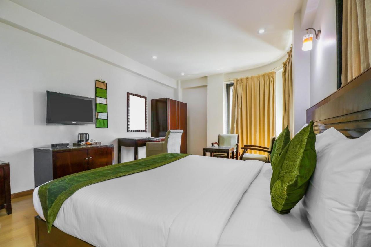 Treebo Trend Hotel Parker Ахмедабад Екстер'єр фото