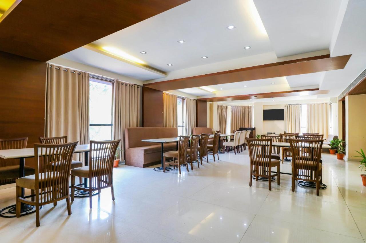 Treebo Trend Hotel Parker Ахмедабад Екстер'єр фото